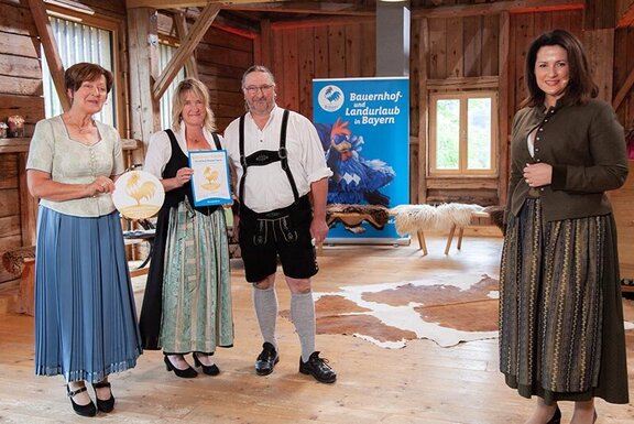 Goldener Gockel für Ferienhof Wassermann